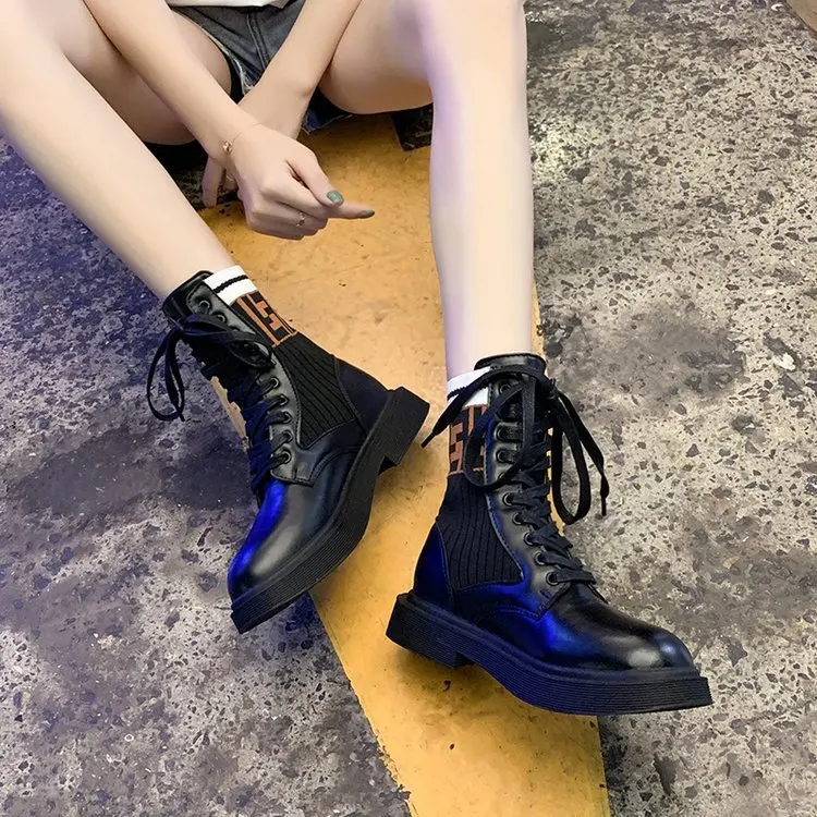 Black And White with Pattern Martin Boots Women's 2019 Autumn And Winter New Style Handsome British Style Tube Thin Small Heel S
Black And White with Pattern Martin Boots Women's 2019 Autumn And Winter New Style Handsome British Style Tube Thin Small Heel S