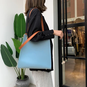 New Designer Bag Ladies Handbag Brown Shoulder Bag Girl Shoulder Bag Fashion Shoulder Wallet Black Shoulder Bag
New Designer Bag Ladies Handbag Brown Shoulder Bag Girl Shoulder Bag Fashion Shoulder Wallet Black Shoulder Bag