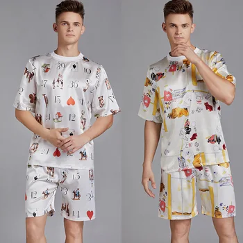 New men's pajamas short-sleeved thin silk men's summer round collar home wear loose large size suit
New men's pajamas short-sleeved thin silk men's summer round collar home wear loose large size suit