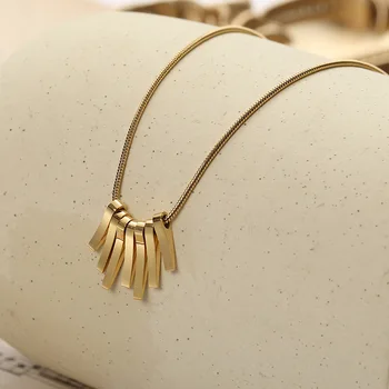 FUN-BEAUTYFashion Titanium Steel Necklace Tassel Snake Bone Chain Luxury Golden Necklace Simple European and Beautiful Jewelry
FUN-BEAUTYFashion Titanium Steel Necklace Tassel Snake Bone Chain Luxury Golden Necklace Simple European and Beautiful Jewelry