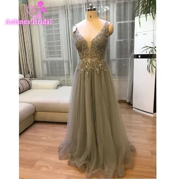 Stock Clean Prom Dresses Long 2020 Elegant Long V-neck Tulle Lace Applique Sleeveless A-line Hot Selling Vestidos De Graduacion
Stock Clean Prom Dresses Long 2020 Elegant Long V-neck Tulle Lace Applique Sleeveless A-line Hot Selling Vestidos De Graduacion