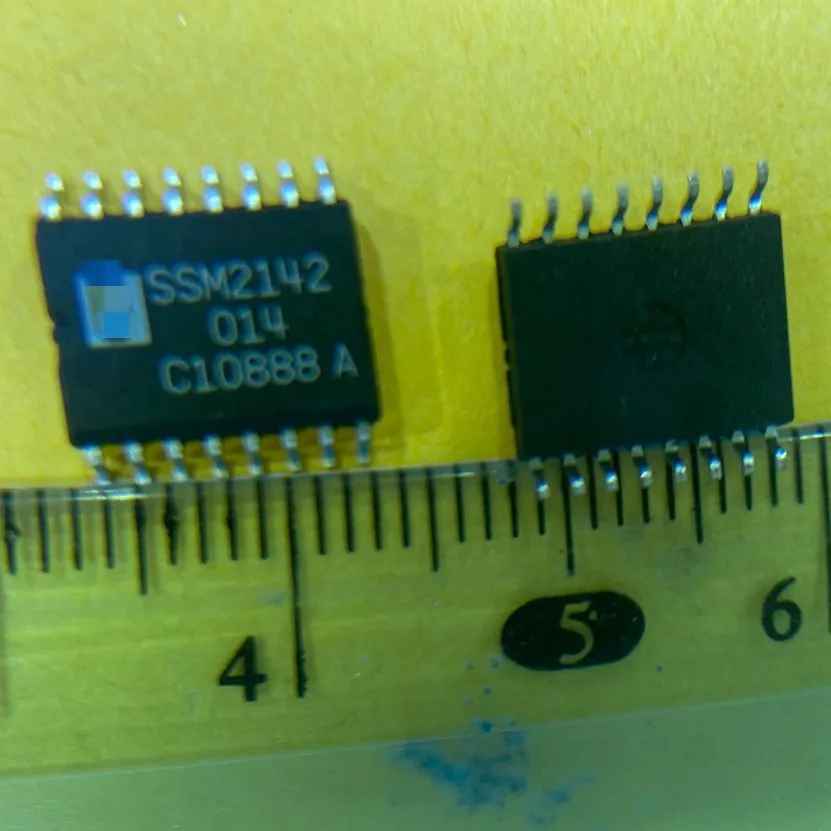 2pcs SSM2142S UPD70433GD-16-5BB D70433GD-16 EPM1270T144I5N EPM1270T144 EP20K160ETC144-3N EP20K160ETC144
2pcs SSM2142S UPD70433GD-16-5BB D70433GD-16 EPM1270T144I5N EPM1270T144 EP20K160ETC144-3N EP20K160ETC144
