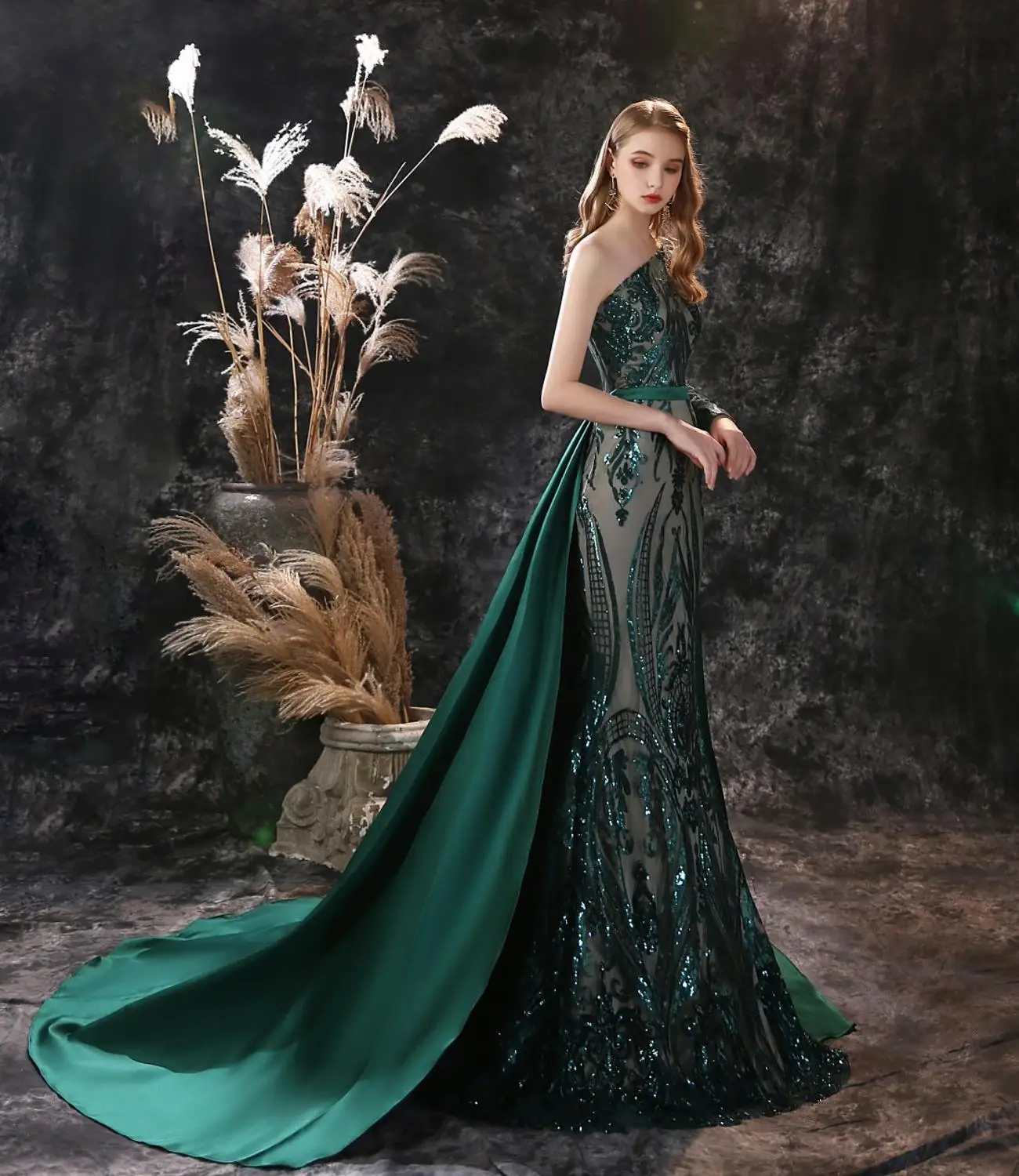 Dark Green Sequins Lace Evening Dresses One Shoulde Illustion Mermaid Prom Dress in stock Real Image InStock sukienki wizytowe
Dark Green Sequins Lace Evening Dresses One Shoulde Illustion Mermaid Prom Dress in stock Real Image InStock sukienki wizytowe