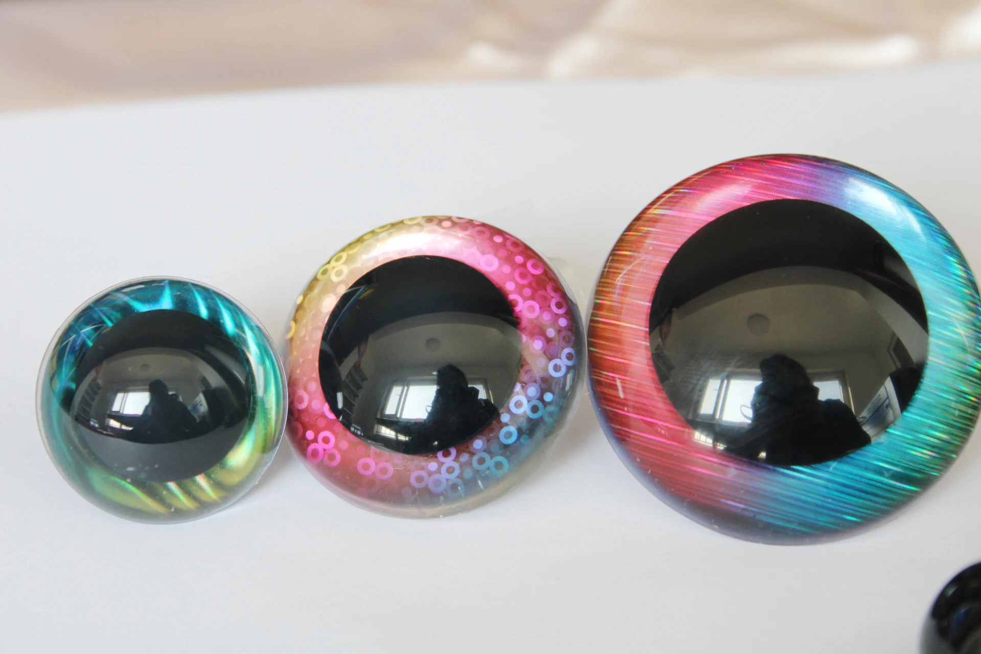 

1pair-- 30mm/40mm/50mm big size round clear safety toy eyes +fabric+hard washer for diy doll findings--color by randomly