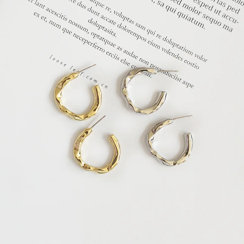 2019 Korea Antique Matte Metal Gold Silver Copper Plated C Shape Wide Semicircle Curved Stud Earrings For Women Jewelry
2019 Korea Antique Matte Metal Gold Silver Copper Plated C Shape Wide Semicircle Curved Stud Earrings For Women Jewelry
