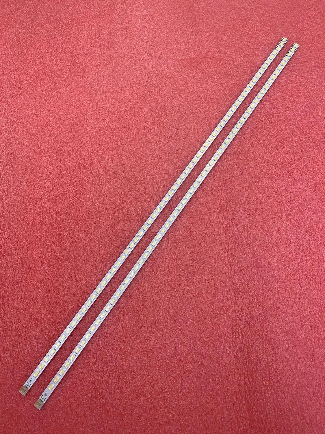 2 PCS*60LED LED backlight strip for LC-40LE511 40BL702B LE4050b LE4052A LE4050 LE4052 LTA400HM13 40-DOWN LJ64-03029A
2 PCS*60LED LED backlight strip for LC-40LE511 40BL702B LE4050b LE4052A LE4050 LE4052 LTA400HM13 40-DOWN LJ64-03029A
