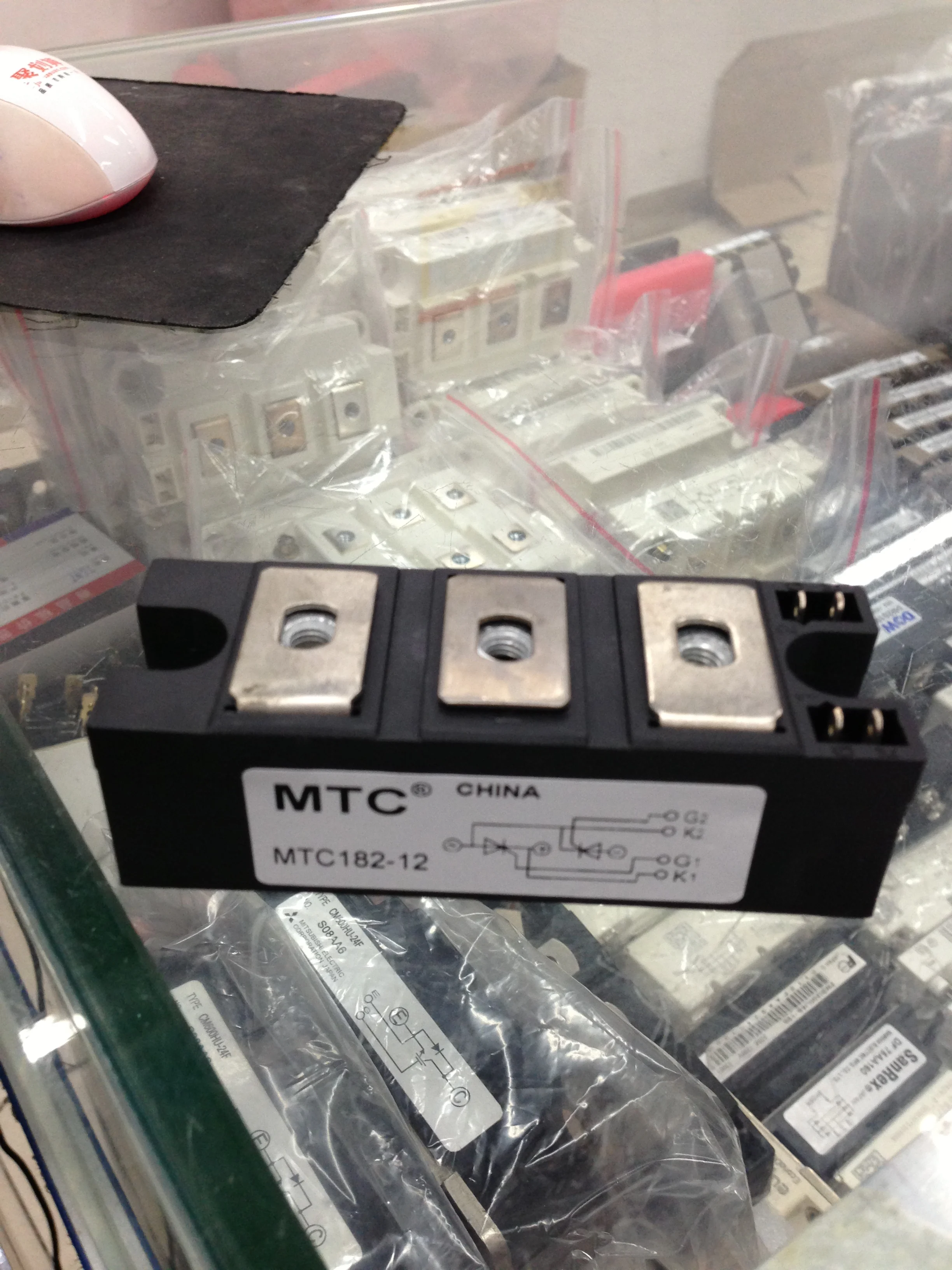 

MTC160-18 MTC160A-1200V-1400V-1600V-1800V MTC200-18 MTC200A-1200V-1400V-1600V-1800V Thyristor Modules new original