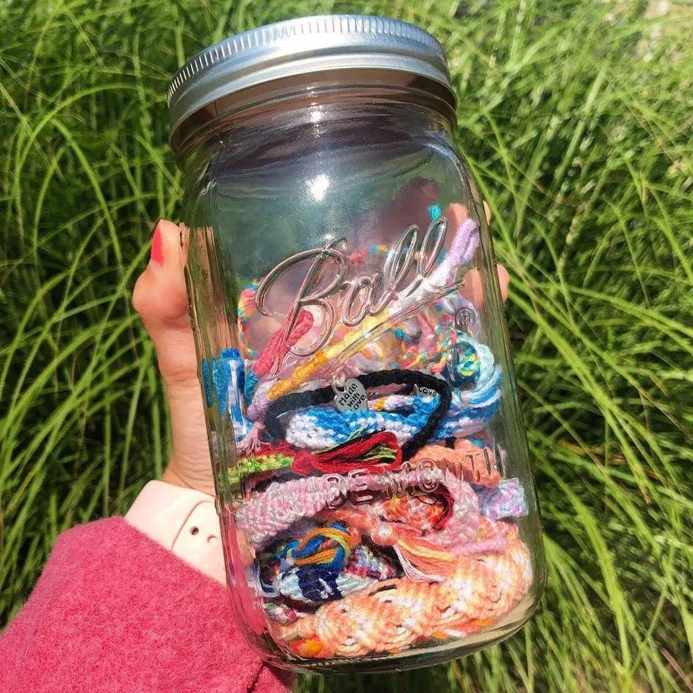 Bohemian Multicolor Handmade Bracelet New Retro Personality Cord Woven Hippie Friendship Bracelets Women Men Wedding Party Gift
Bohemian Multicolor Handmade Bracelet New Retro Personality Cord Woven Hippie Friendship Bracelets Women Men Wedding Party Gift