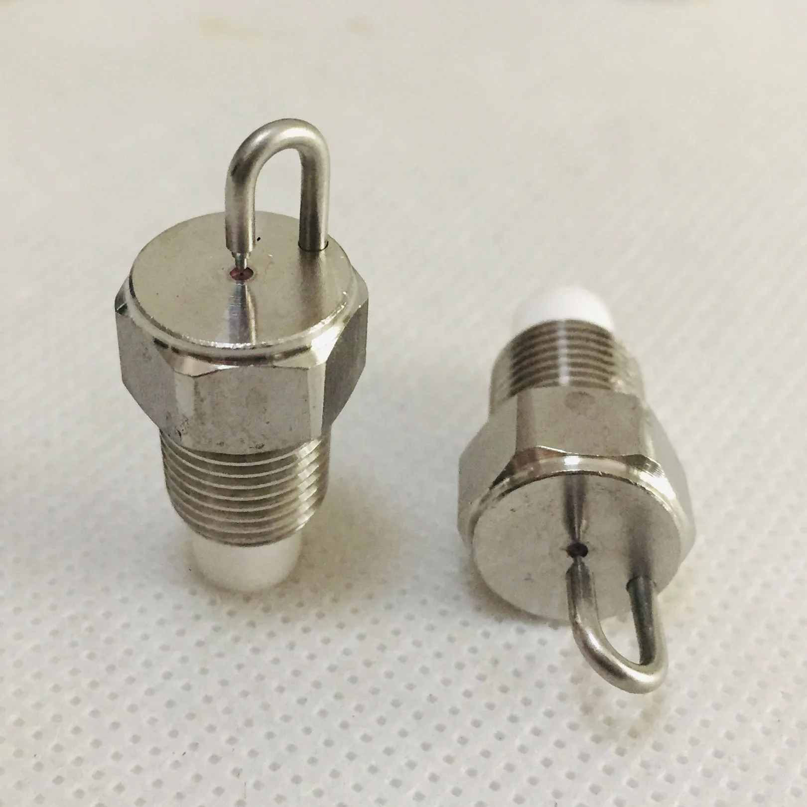 1 pcs 1/8" BSPT rube core impinging nozzlehigh pressure fog misting nozzle,Garden sprinkler,Watering Kits
1 pcs 1/8" BSPT rube core impinging nozzlehigh pressure fog misting nozzle,Garden sprinkler,Watering Kits