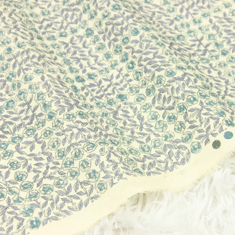 half meter Japanese 100% cotton poplin little flower print fabric soft close to skin handmade DIY garment dress doll cloth T699
half meter Japanese 100% cotton poplin little flower print fabric soft close to skin handmade DIY garment dress doll cloth T699