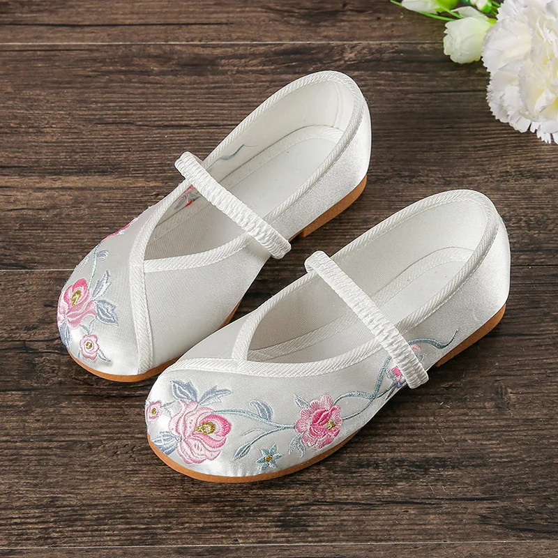 Yi tang Embroidered Shoes Chinese Clothing Accessories Cloth Shoes Autumn New Style Embroidered Ethnic Style of Flat WOMEN'S Cas
Yi tang Embroidered Shoes Chinese Clothing Accessories Cloth Shoes Autumn New Style Embroidered Ethnic Style of Flat WOMEN'S Cas