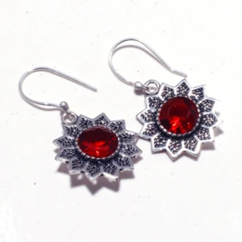 Genuine Garnet Silver Overlay on Copper Earrings , Hand made Women Jewelry Gift, E5428
Genuine Garnet Silver Overlay on Copper Earrings , Hand made Women Jewelry Gift, E5428