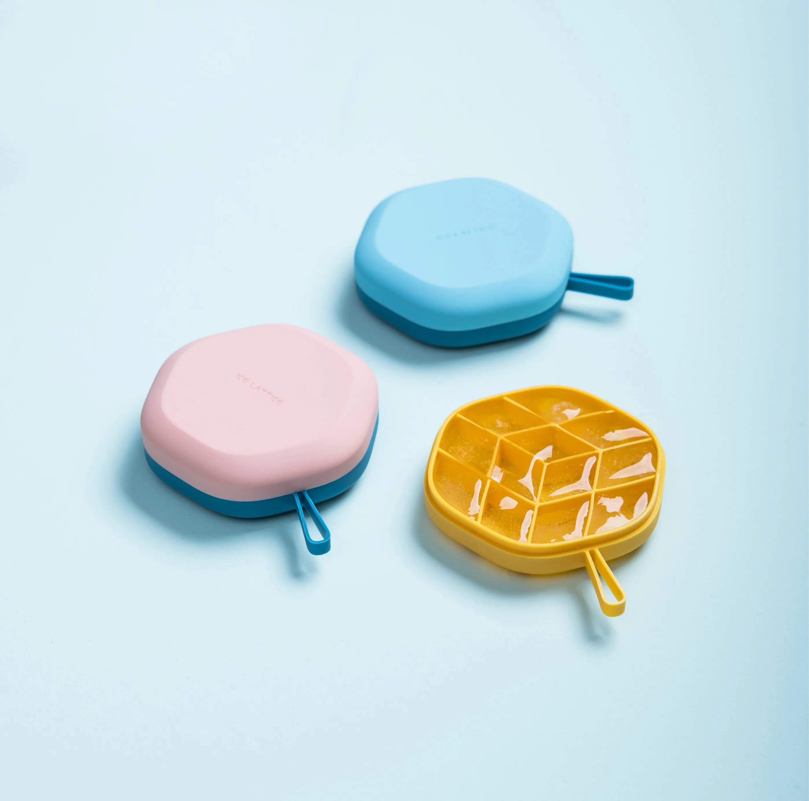 Cash Box Cube's Ice Silicone 12 grid shelf from Ice cube cube mould Hexagonal Silicone Frozen Frozen Herramiento YORO
Cash Box Cube's Ice Silicone 12 grid shelf from Ice cube cube mould Hexagonal Silicone Frozen Frozen Herramiento YORO