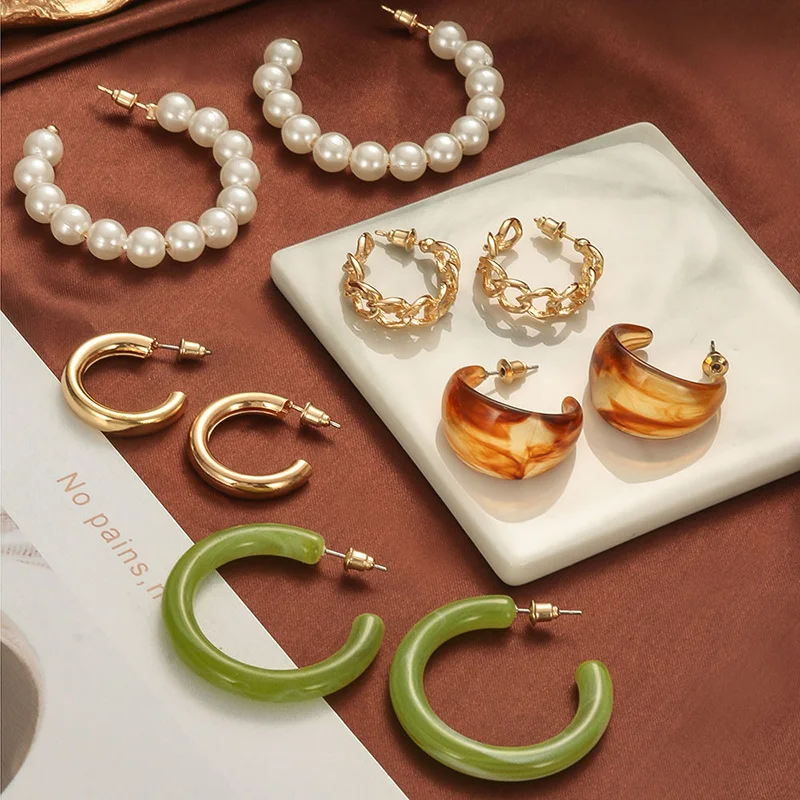 Trendy Gold Big Circle Hoop Women's Earrings Acrylic Geometric Pearl Dangle Drop Earrings Set For Women Fashion Jewelry
Trendy Gold Big Circle Hoop Women's Earrings Acrylic Geometric Pearl Dangle Drop Earrings Set For Women Fashion Jewelry
