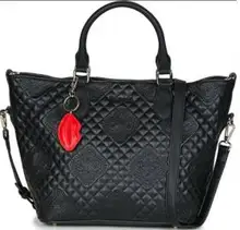 Fashionably designed women's portable messenger bag Women's one-shoulder handbag Messenger bag
Fashionably designed women's portable messenger bag Women's one-shoulder handbag Messenger bag