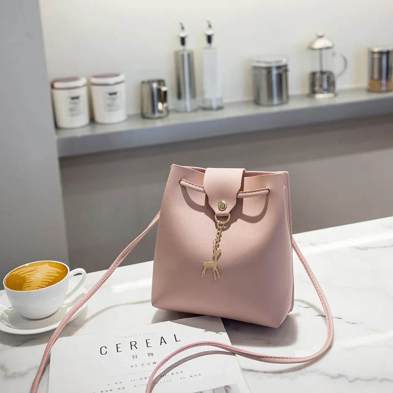 Vintage Tassel Crossbody Bucket Bag Luxury Woman Bag Female Shoulder Handbags Drawstring Messenger Crossbody Bags Sac Main
Vintage Tassel Crossbody Bucket Bag Luxury Woman Bag Female Shoulder Handbags Drawstring Messenger Crossbody Bags Sac Main