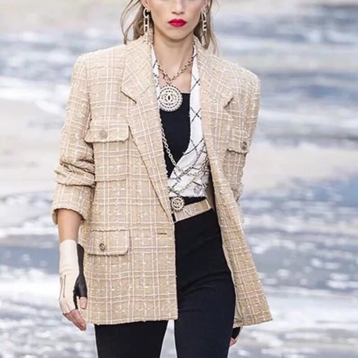 Autumn Small Fragrance Wind Tweed Luxury High Quality Jacket Female 2020 Winter Turn-Down Collar Single-Breasted Jackets k8375
Autumn Small Fragrance Wind Tweed Luxury High Quality Jacket Female 2020 Winter Turn-Down Collar Single-Breasted Jackets k8375