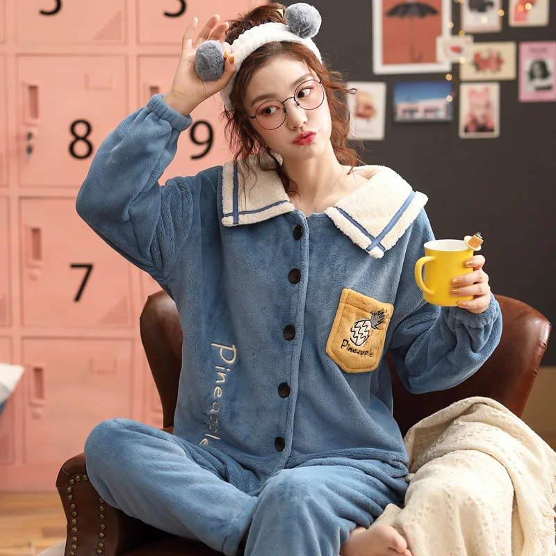 LYun Autumn and winter flannel pajamas women's winter thickening plus fleece home service ladies winter coral fleece warm suit
LYun Autumn and winter flannel pajamas women's winter thickening plus fleece home service ladies winter coral fleece warm suit