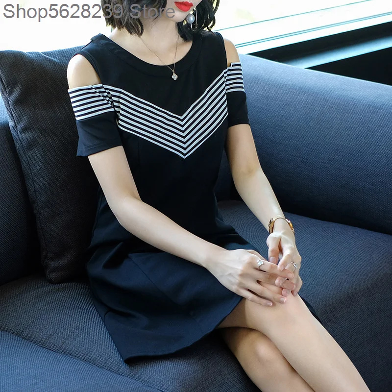 Off Shoulder Dress 2020 Yes Female Human Taste Of A Word Skirt Temperament Slim Ice Silk Knitting Skirt
Off Shoulder Dress 2020 Yes Female Human Taste Of A Word Skirt Temperament Slim Ice Silk Knitting Skirt