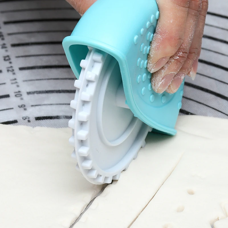 4Pcs Pastry Edge Cutter Wheel Roller Baking Tools DIY Fondant Cake Embossing Flower Decorating Biscuit Pizza Baking Knife
4Pcs Pastry Edge Cutter Wheel Roller Baking Tools DIY Fondant Cake Embossing Flower Decorating Biscuit Pizza Baking Knife