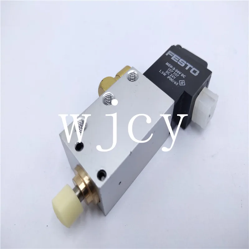 1 шт. электромагнитный клапан для SM102 CD102 SM74 M2.184.1071 04 или AVLM8 20 SA
1 шт. электромагнитный клапан для SM102 CD102 SM74 M2.184.1071 04 или AVLM8 20 SA