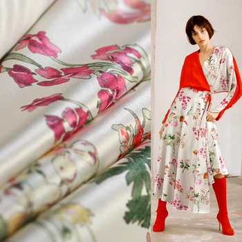 100% silk stretch satin fabric cloth per meter 19mm width 140 cm printed dress women new shirt fabric wholesale silk cloth
100% silk stretch satin fabric cloth per meter 19mm width 140 cm printed dress women new shirt fabric wholesale silk cloth