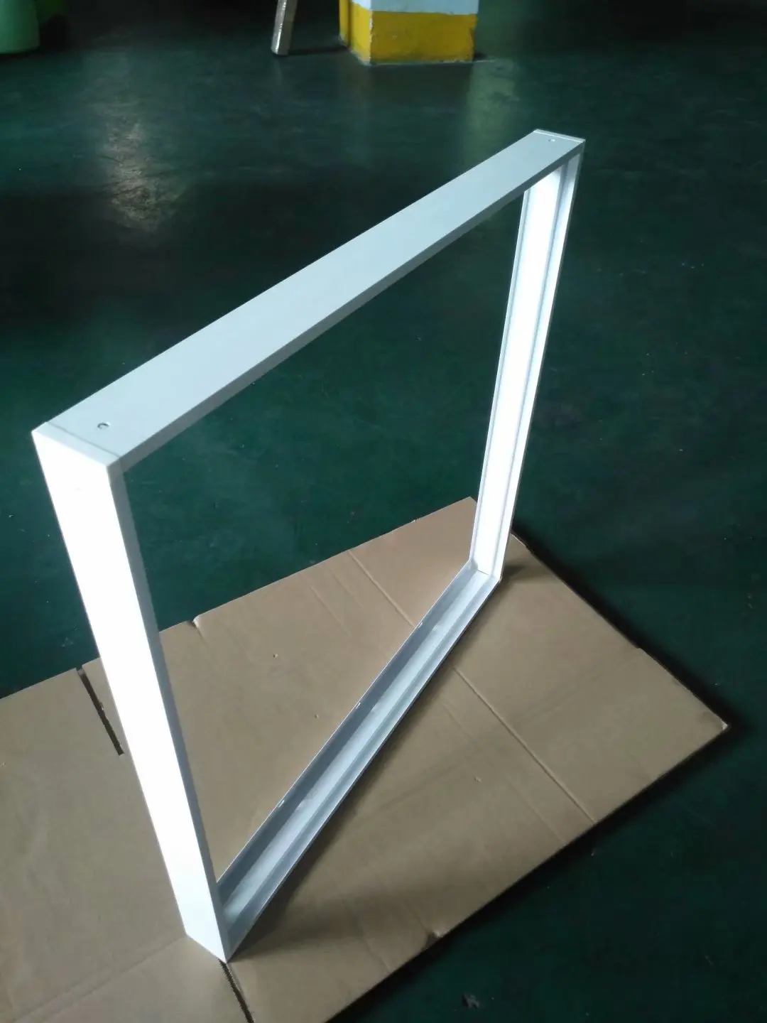 free shipping Aluminum white surface mounted frame for led panel easy installation without screw
free shipping Aluminum white surface mounted frame for led panel easy installation without screw