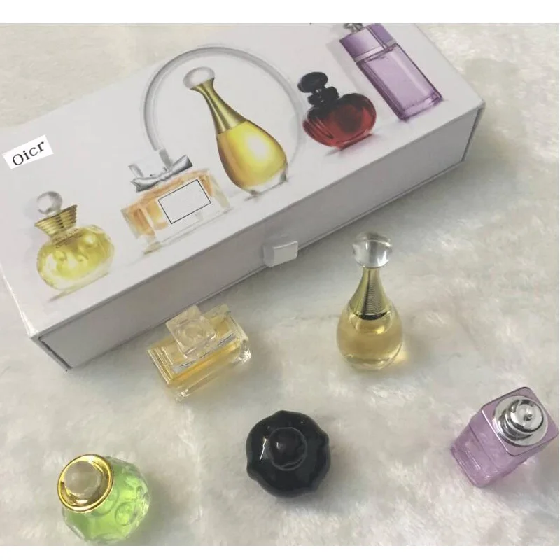 5Pcs/Set High quality 5ml*5 bottle Q Version of Sample Parfum Women Men Perfumed Original Fragrances for Women Deodorant
5Pcs/Set High quality 5ml*5 bottle Q Version of Sample Parfum Women Men Perfumed Original Fragrances for Women Deodorant