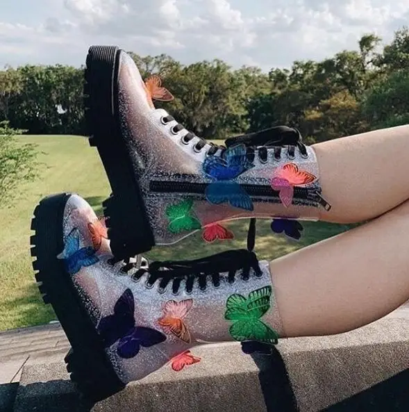 Punk Colorful 3D Butterfly Girls Transparent Lace Up Front Zipper Thick Heel Round Toe Short Ankle Boots Botas Lady
Punk Colorful 3D Butterfly Girls Transparent Lace Up Front Zipper Thick Heel Round Toe Short Ankle Boots Botas Lady