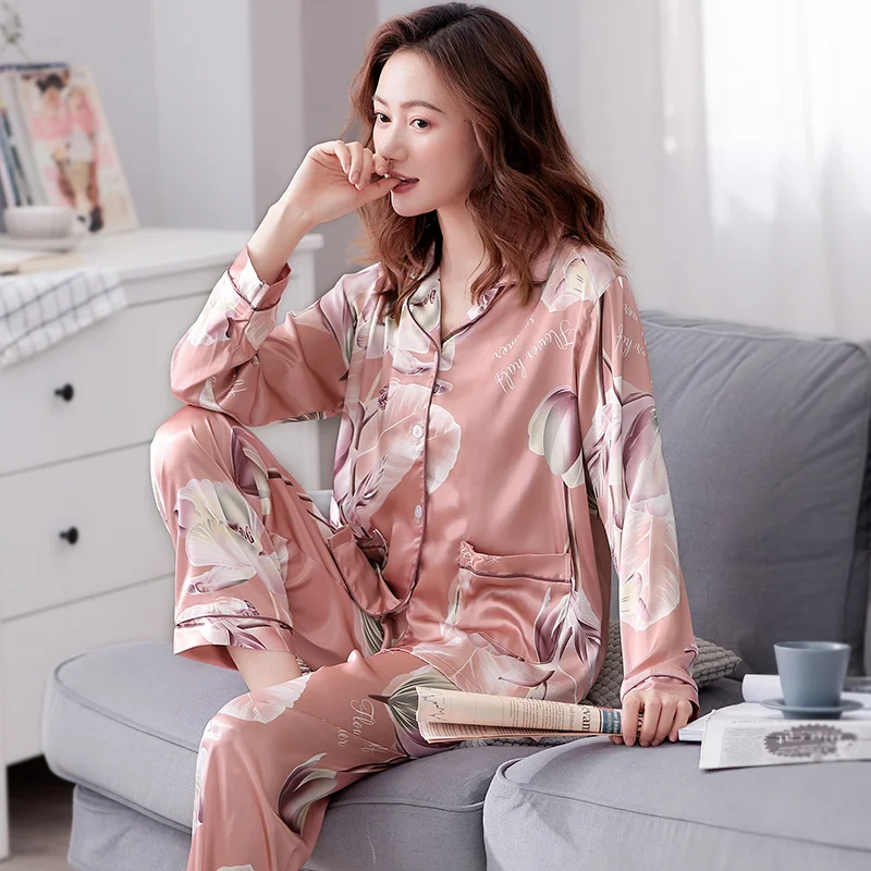 Spring Pajamas For Women Silk Homewear Long Sleeve Turn-down Collar Elegnt Ladies Sleepwear M-3XL Leisure Pyjama Femme
Spring Pajamas For Women Silk Homewear Long Sleeve Turn-down Collar Elegnt Ladies Sleepwear M-3XL Leisure Pyjama Femme