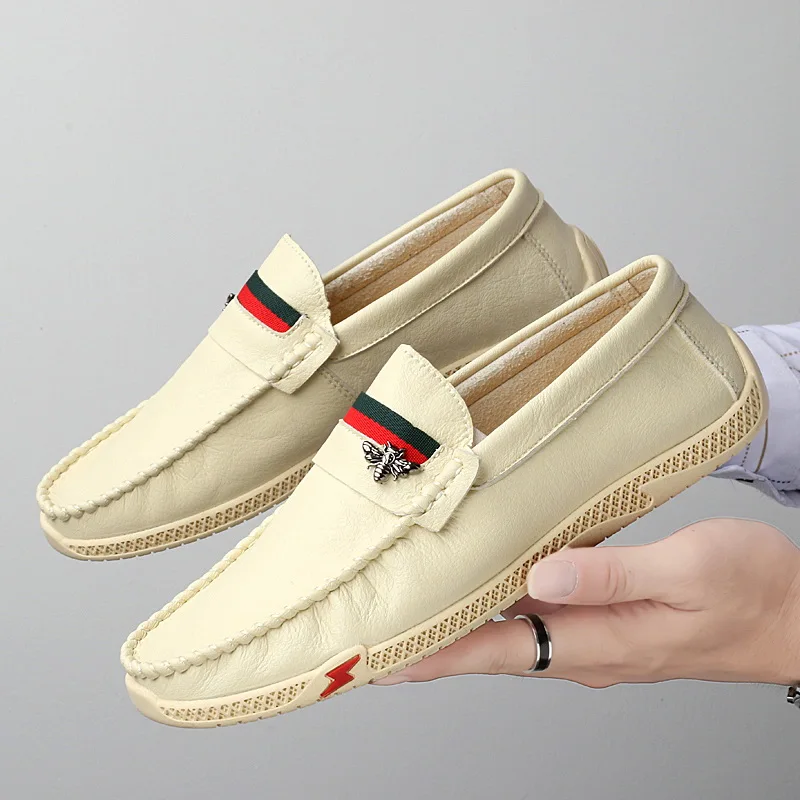 Men Loafers Moccasins Shoes Fashion Lazy Flat Shoes New Stylish Male Driving Shoes Black White Popular Mens Shoes Casual Loafers
Men Loafers Moccasins Shoes Fashion Lazy Flat Shoes New Stylish Male Driving Shoes Black White Popular Mens Shoes Casual Loafers