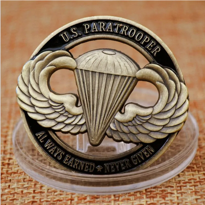Paratrooper relief crafts challenge coin coin commemorative coin American paratrooper challenge collection air force coin capsul
Paratrooper relief crafts challenge coin coin commemorative coin American paratrooper challenge collection air force coin capsul