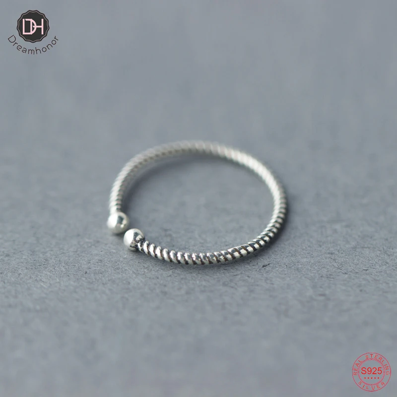 Dreamhonor 2022 New Hot Sale 100% 925 Sterling Silver Retro Ethnic Simple Thai Silver Twist Rings For Women Jewelry Gift SMT697
Dreamhonor 2022 New Hot Sale 100% 925 Sterling Silver Retro Ethnic Simple Thai Silver Twist Rings For Women Jewelry Gift SMT697