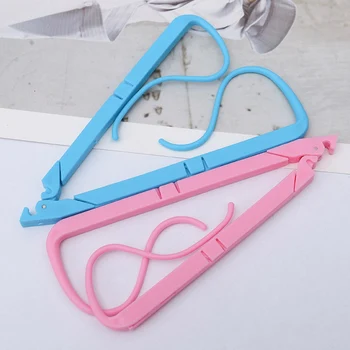 Foldable Bookend Bookshelf Lazy People Book Clip Reader Tool Bookend Books Holder Material Escolar Offices Supplies 2 Color
Foldable Bookend Bookshelf Lazy People Book Clip Reader Tool Bookend Books Holder Material Escolar Offices Supplies 2 Color