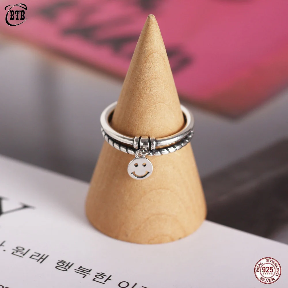 925 Sterling Silver Retro Double-Layer Smiley Dangle Charms Ring for Women Men Love Forever Open Finger Ring Fashion Jewelry
925 Sterling Silver Retro Double-Layer Smiley Dangle Charms Ring for Women Men Love Forever Open Finger Ring Fashion Jewelry
