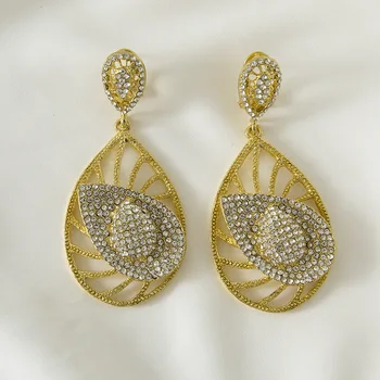 Fashion earings for girlfriend gold color silver color drop dangle pandent bridal wedding party jewelry gifts new design 2020
Fashion earings for girlfriend gold color silver color drop dangle pandent bridal wedding party jewelry gifts new design 2020