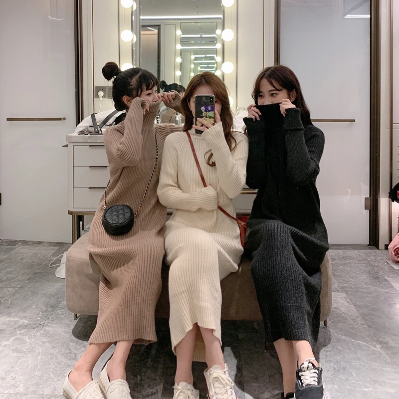 2020 new winter Korean style loose Korean mid-length knit sweater high neck over the knee thick sweater dress
2020 new winter Korean style loose Korean mid-length knit sweater high neck over the knee thick sweater dress