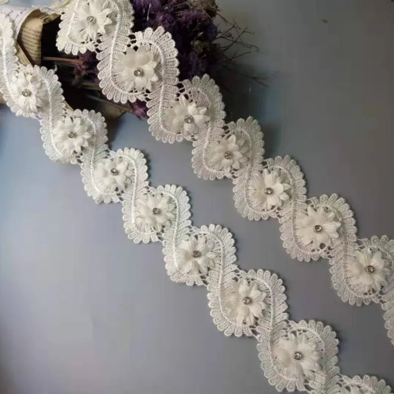 2 yard Ivory Leaf Pearl Polyester Flower Embroidered Lace Trim Ribbon Applique Fabric Handmade DIY Sewing Craft Decoration
2 yard Ivory Leaf Pearl Polyester Flower Embroidered Lace Trim Ribbon Applique Fabric Handmade DIY Sewing Craft Decoration