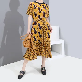 Women 2020 New Style Summer Temperament Pattern Printed Dress Casual Fashion Patchwork Round Neck Lace Up Midi Dress Plus Size
Women 2020 New Style Summer Temperament Pattern Printed Dress Casual Fashion Patchwork Round Neck Lace Up Midi Dress Plus Size