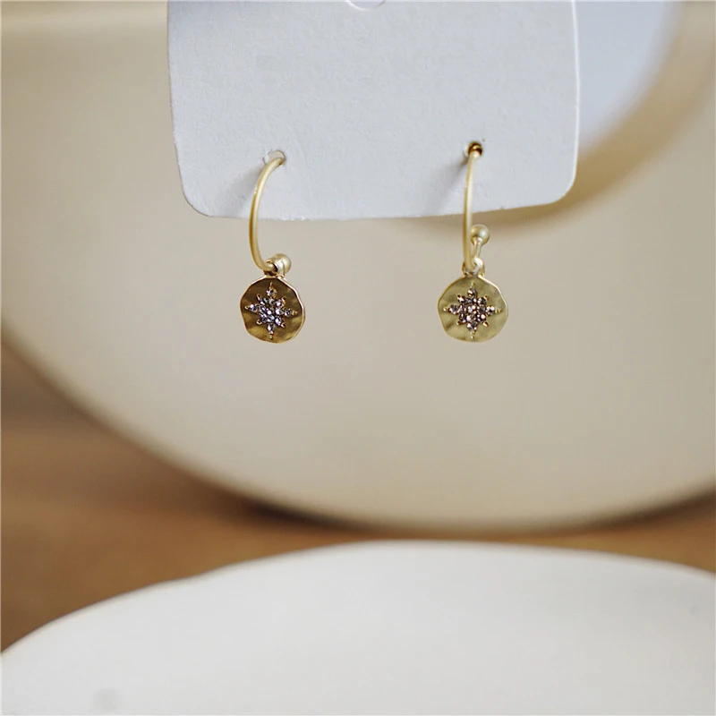 Rongho Vintage Crystal Stars Earrings for Women Metal Gold Circle Earring Pendant Femme Brincos Hiphop Jewelry 2019
Rongho Vintage Crystal Stars Earrings for Women Metal Gold Circle Earring Pendant Femme Brincos Hiphop Jewelry 2019