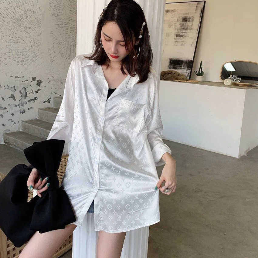 Silk printed White Shirt Women's Loose-Fit Korean Laziness Style Casual Black Shirt Luxury Design Tops and Blouses Loose Shirts
Silk printed White Shirt Women's Loose-Fit Korean Laziness Style Casual Black Shirt Luxury Design Tops and Blouses Loose Shirts