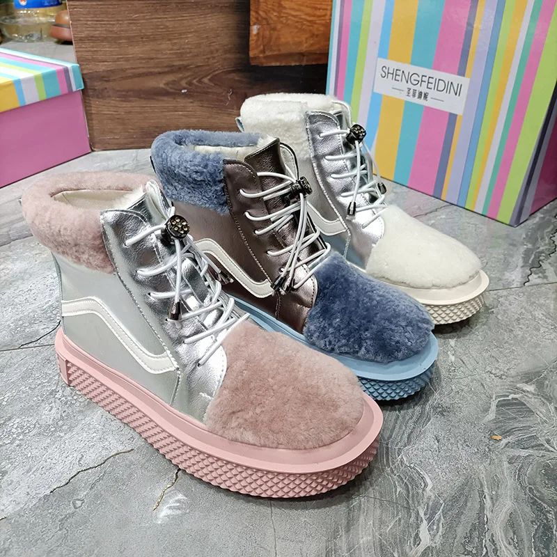 OEING Womens Round Toe Real Lambswool Fur Ankle Boots Genuine Leather Platform Warm Winter Shoes Diamond British Styles NEW
OEING Womens Round Toe Real Lambswool Fur Ankle Boots Genuine Leather Platform Warm Winter Shoes Diamond British Styles NEW