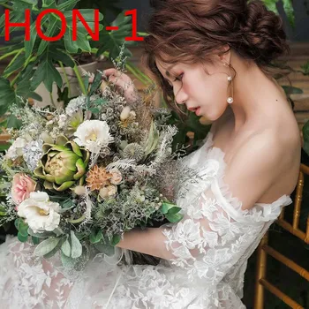 Weddings and important occasions / Wedding accessories / Bridal bouquets HON