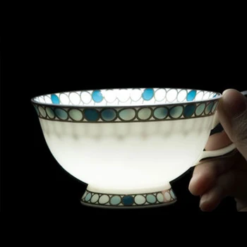 Bone Porcelain Afternoon Tea Cup And Saucer Set Ceramic Coffee Cup With saucer Stainless Spoon 220ml Home Drinkware
Bone Porcelain Afternoon Tea Cup And Saucer Set Ceramic Coffee Cup With saucer Stainless Spoon 220ml Home Drinkware