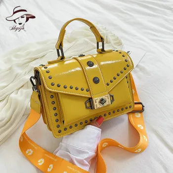 2020 New High Quality Female PU Small Square Bag Rivet Lock Solid Color Handbag Fashion Design Brand Mini Classic Crossbody Bag
2020 New High Quality Female PU Small Square Bag Rivet Lock Solid Color Handbag Fashion Design Brand Mini Classic Crossbody Bag