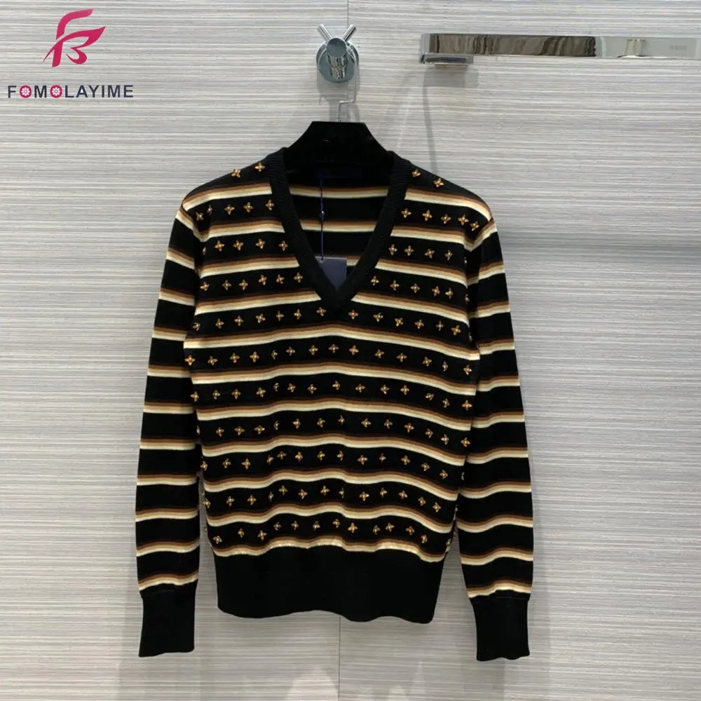 2020 Autumn Women Pullover New Flower Decorative Striped Long-sleeved V-neck Knitted 100% Wool Sweater
2020 Autumn Women Pullover New Flower Decorative Striped Long-sleeved V-neck Knitted 100% Wool Sweater