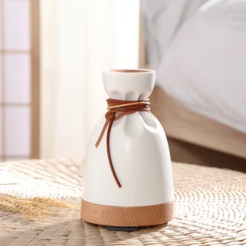 140ml New Creative Aromatherapy Lamp Humidifier Small Cloth Bag Mini Air Purifier Gift Individual Aromatherapy Machine Home Car
140ml New Creative Aromatherapy Lamp Humidifier Small Cloth Bag Mini Air Purifier Gift Individual Aromatherapy Machine Home Car