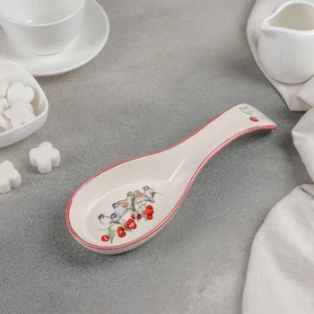 Stand for a spoon "Bullfinches", 23 × 7.5 × 3.5
Stand for a spoon "Bullfinches", 23 × 7.5 × 3.5