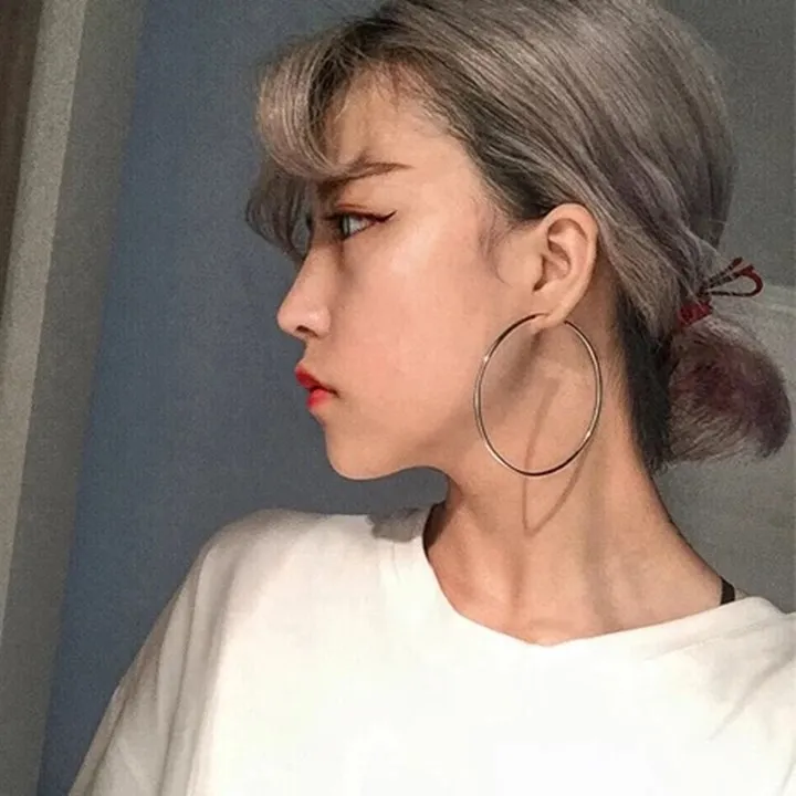 Ladies' Xian Qi Decoration Accessories Popular Ear Stud Earrings Women's Exaggeration Street Hook Type Circle Sports Simple
Ladies' Xian Qi Decoration Accessories Popular Ear Stud Earrings Women's Exaggeration Street Hook Type Circle Sports Simple