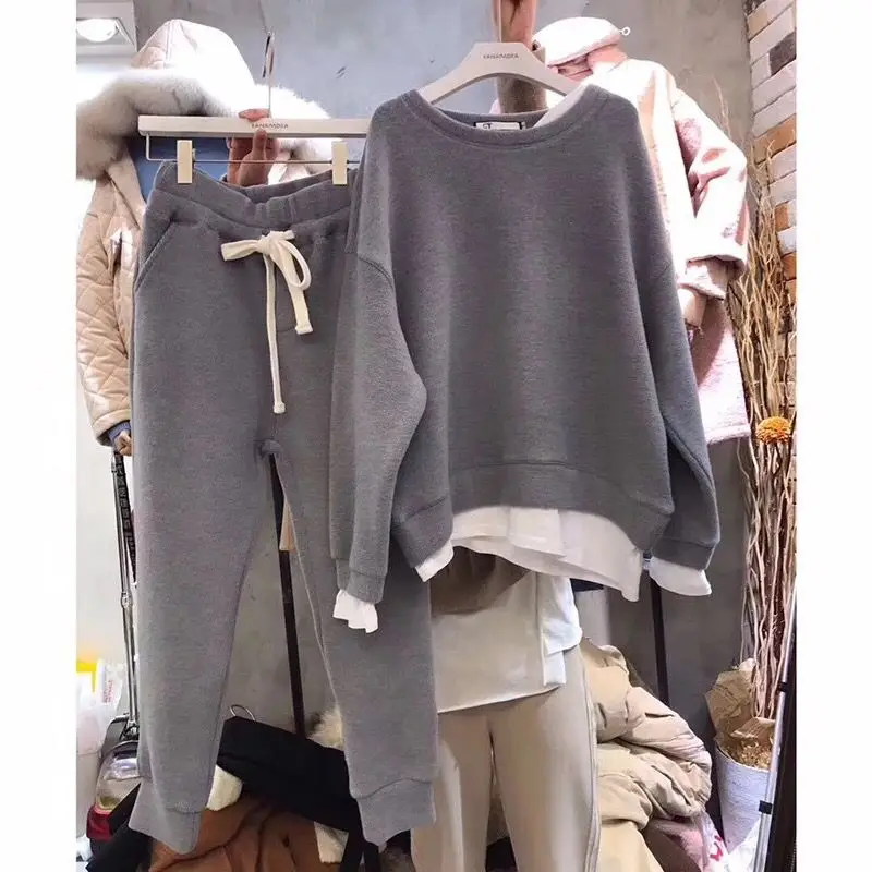 South Korea 2019 Spring And Autumn Fake Two-Piece Joint Loose-Fit Hoodie Women's Two-Piece Set Hoodie Hong Kong Flavor-Style Fas
South Korea 2019 Spring And Autumn Fake Two-Piece Joint Loose-Fit Hoodie Women's Two-Piece Set Hoodie Hong Kong Flavor-Style Fas